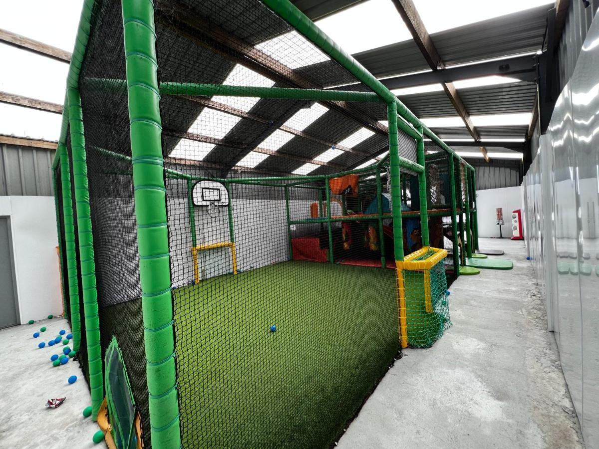 Jungle House No.26 At Three Lochs Holiday Park Newton Stewart Eksteriør bilde