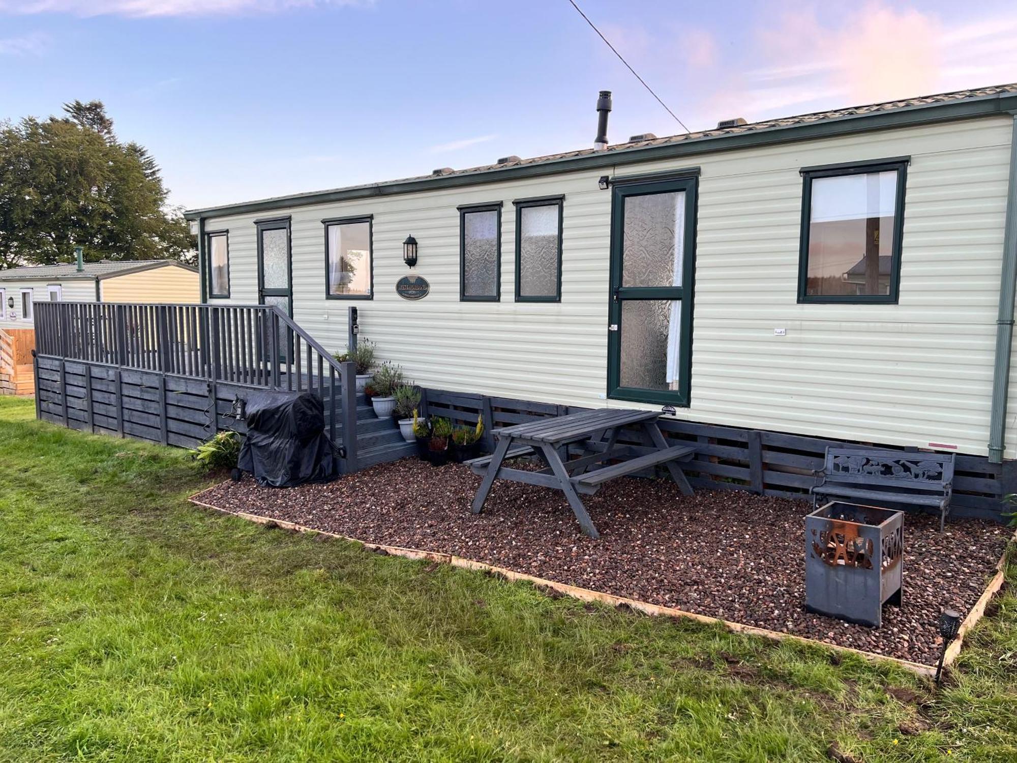 Jungle House No.26 At Three Lochs Holiday Park Newton Stewart Eksteriør bilde